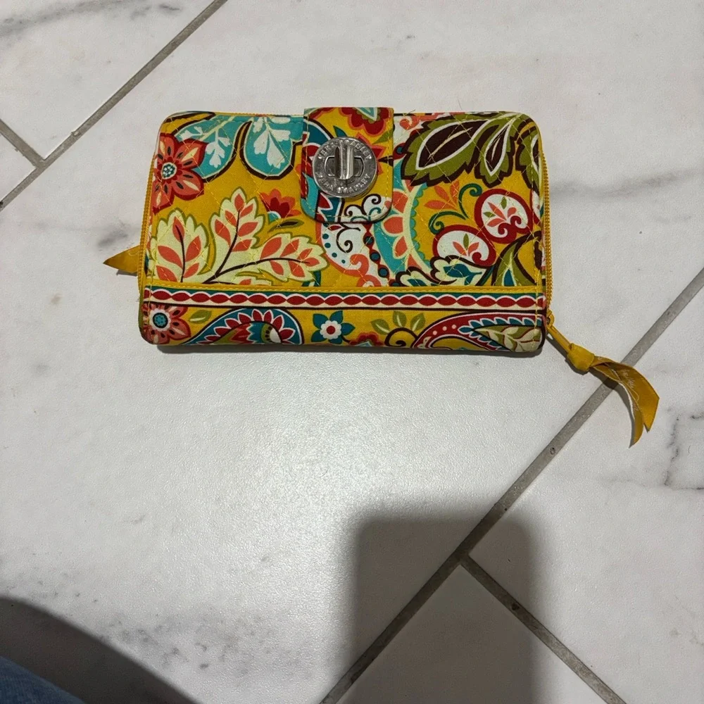 Vera Bradley Patterned Turn-Lock Wallet in Yellow - Quilted Floral Design - Picture 5 of 5